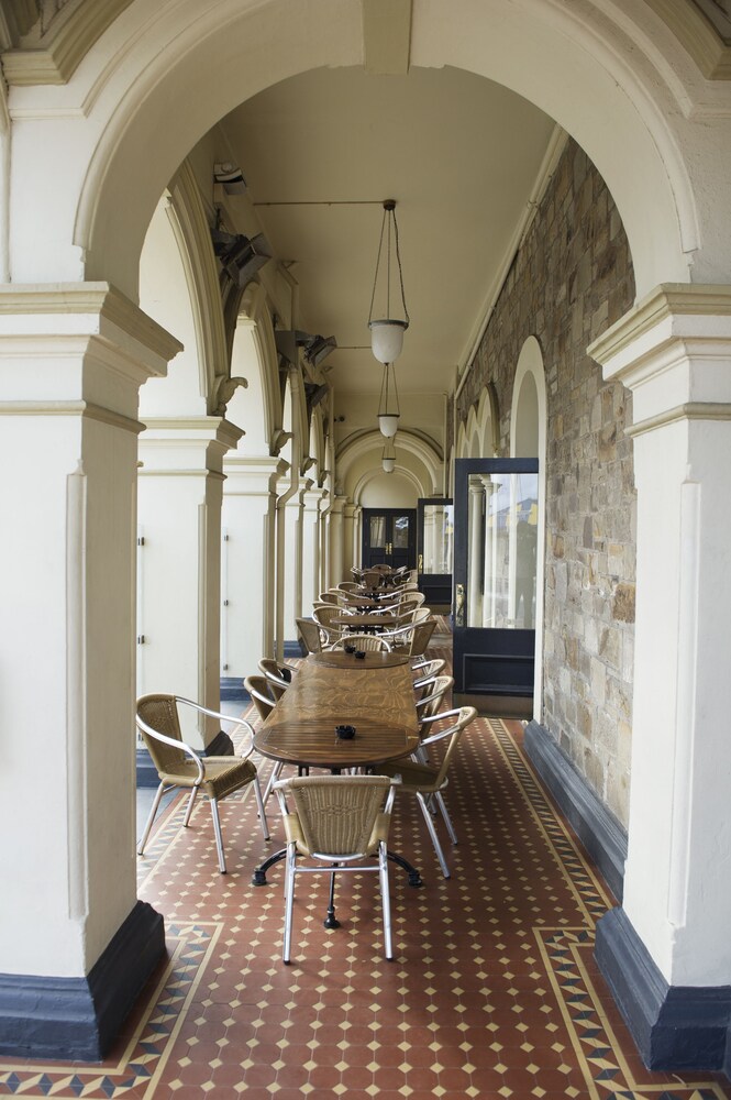 largs pier hotel motel