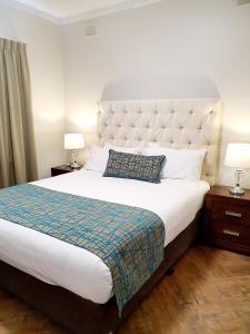 largs pier hotel motel