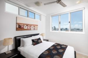 Central Holborn Apartments,Gulliver>>Townsville,4 star