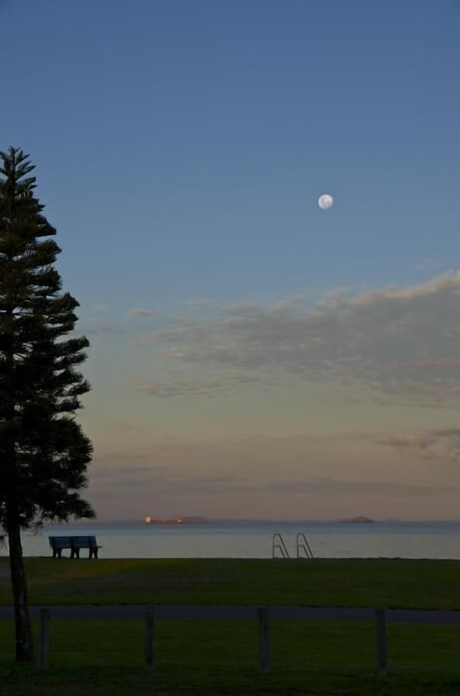 Esperance Beachfront Resort