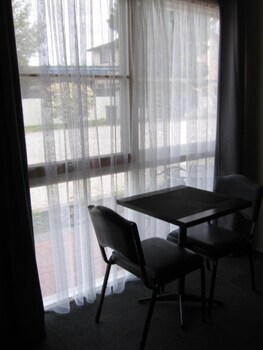 darlot motor inn