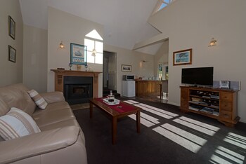 Crabtree River Cottages,Grove>>Geeveston,4 star
