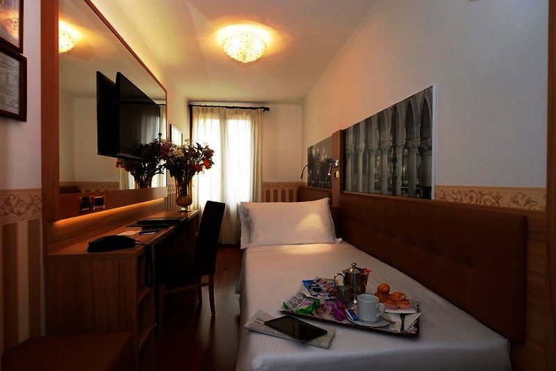 unahotels ala venezia adults only