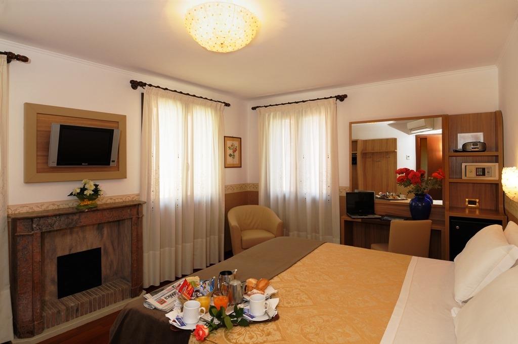 unahotels ala venezia adults only