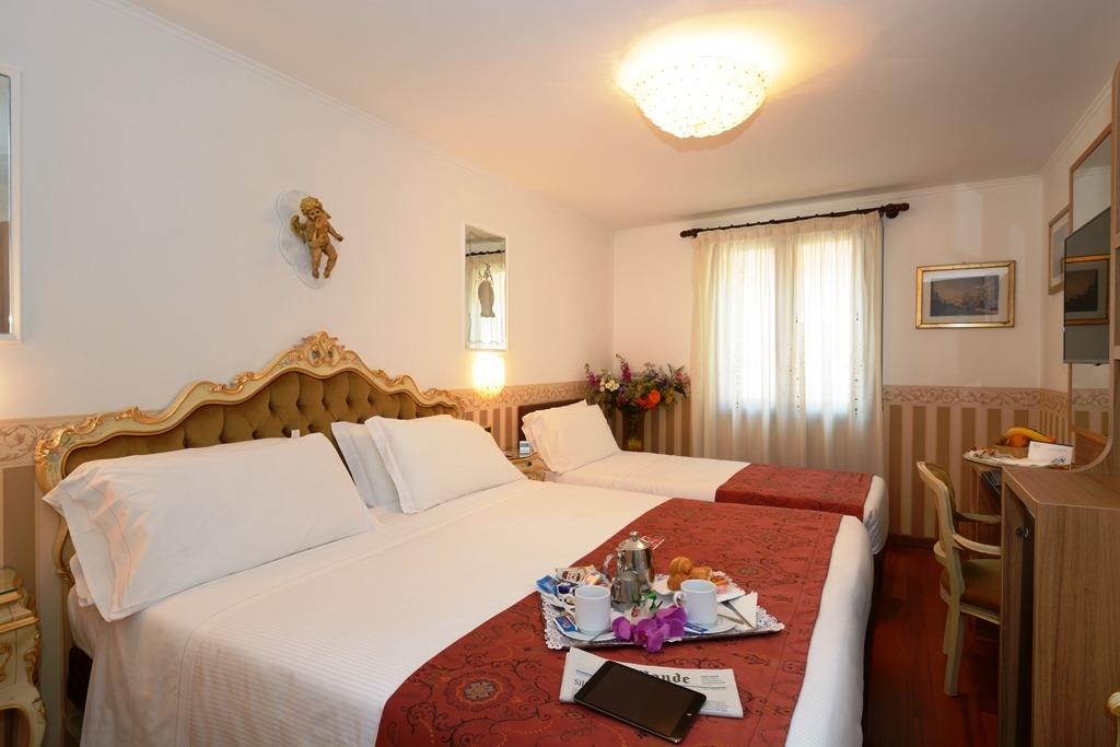 unahotels ala venezia adults only
