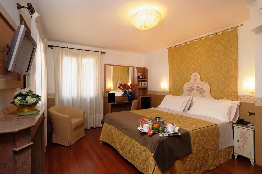 unahotels ala venezia adults only