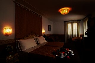 Unahotels Ala Venezia - Adults Only,San Marco>>Mestre,4 star