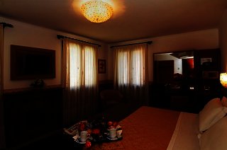 unahotels ala venezia adults only