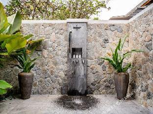 miskawaan beachfront villas