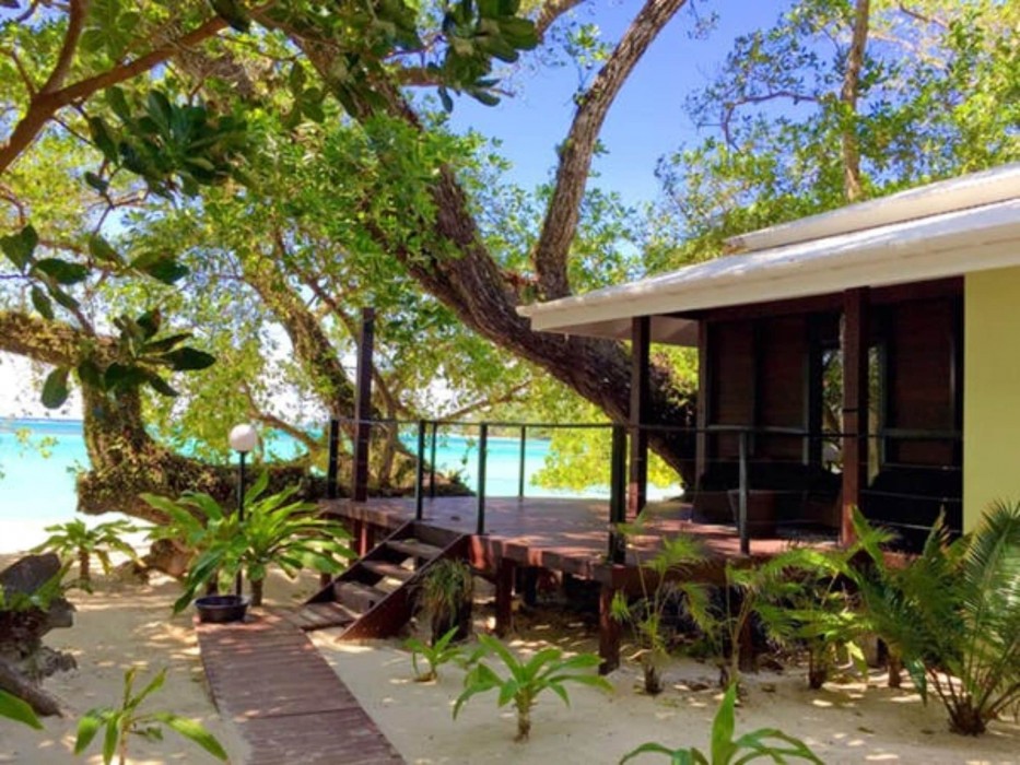 barrier beach resort