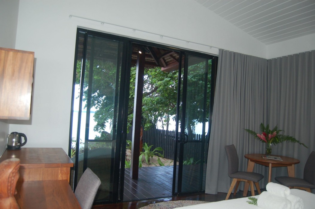 barrier beach resort