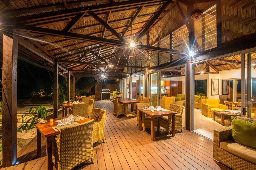barrier beach resort