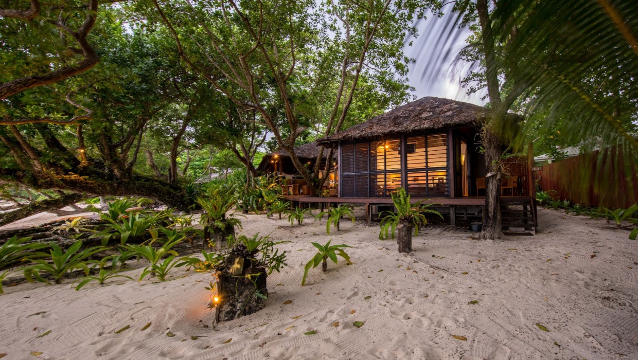 barrier beach resort