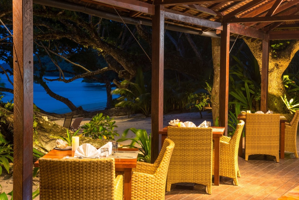 barrier beach resort