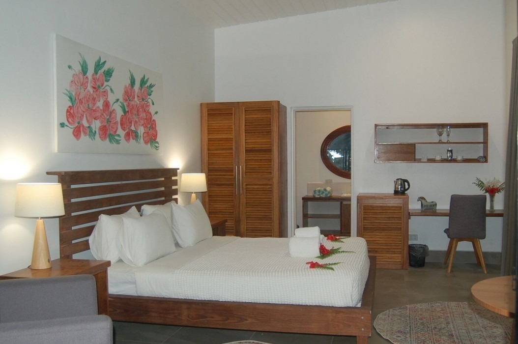 barrier beach resort