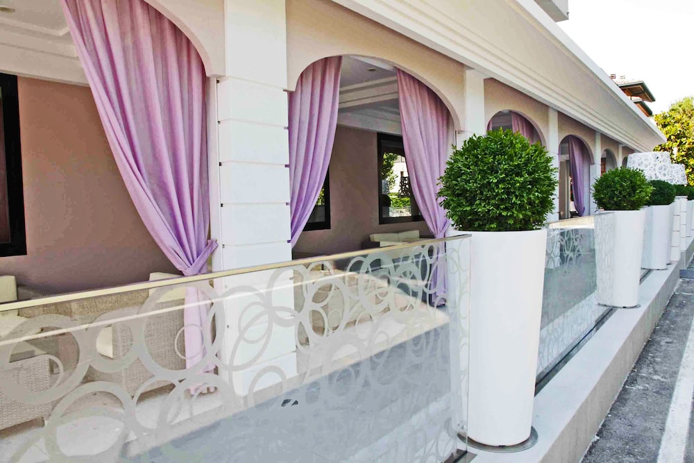 hotel villa paola