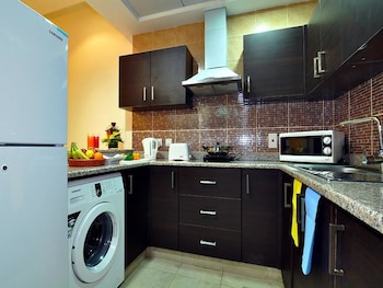 skylark hotel apartments