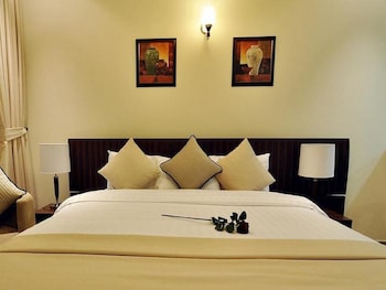 skylark hotel apartments