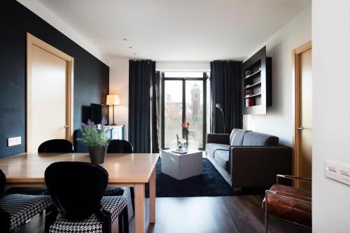 cosmo apartments concell de cent