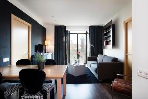 cosmo apartments concell de cent