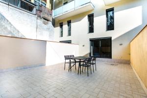 cosmo apartments concell de cent