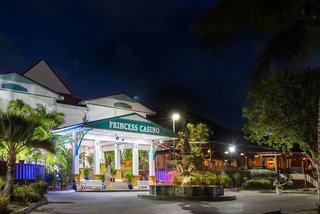 port de plaisance resort trademark collection by wyndham