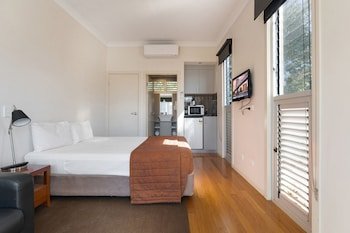 Smart Stayzzz Inns Clermont,Emerald>>Clermont,4 star