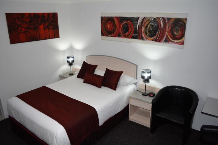 alabaster motor inn taree