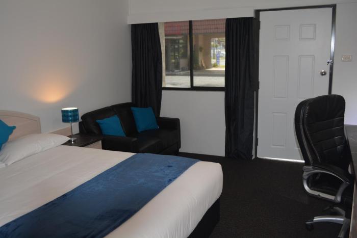 alabaster motor inn taree