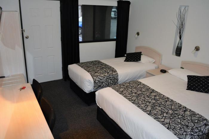 alabaster motor inn taree