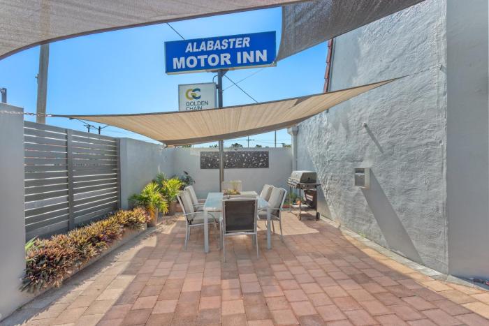 alabaster motor inn taree