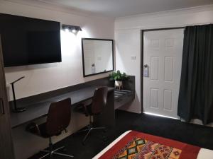 alabaster motor inn taree