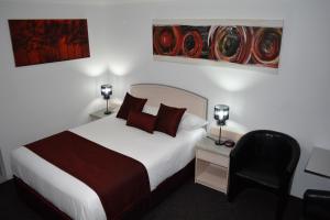 alabaster motor inn taree