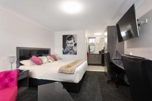 alabaster motor inn taree