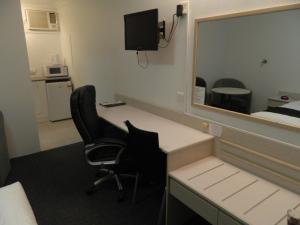 alabaster motor inn taree