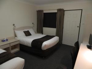 alabaster motor inn taree