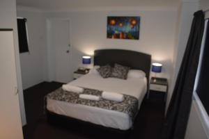 alabaster motor inn taree