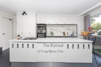 the retreat at froog moore park