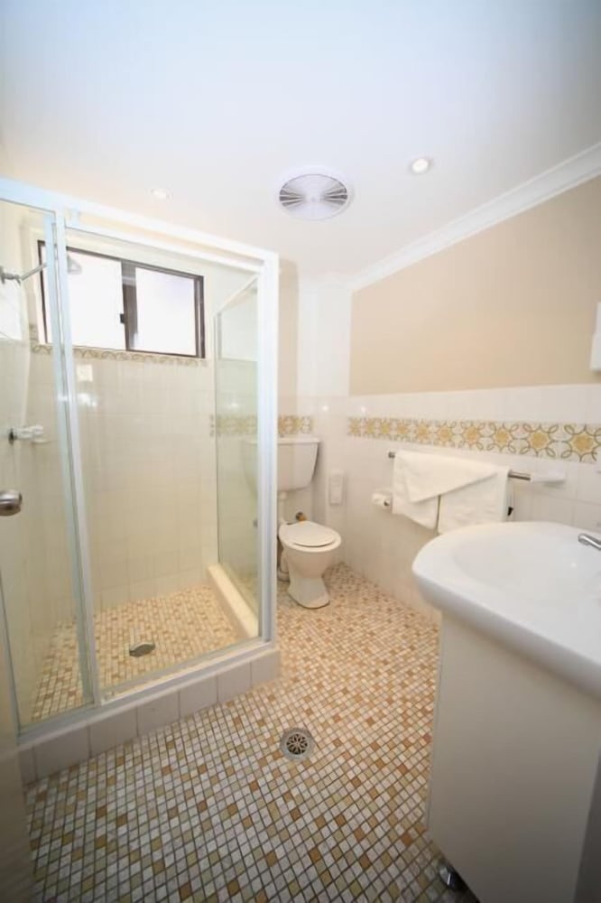 bella villa motor inn