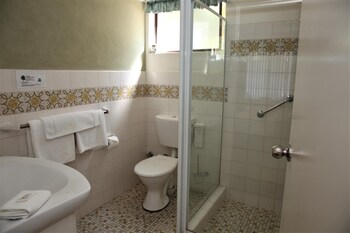 bella villa motor inn