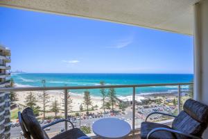 Burleigh Beach Tower,Near Burleigh Head National Park,4 star
