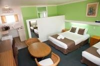 riviera motel bundaberg