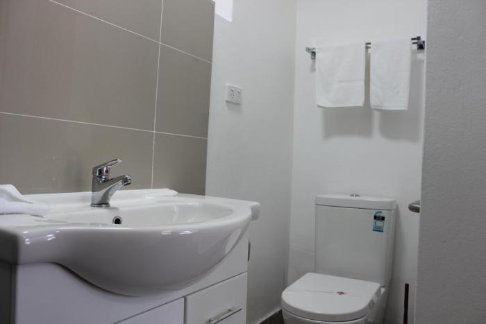 high mountains motor inn