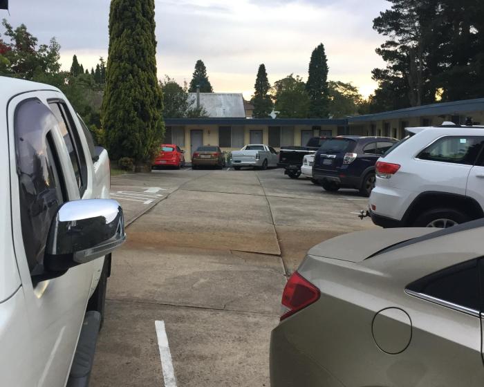 high mountains motor inn