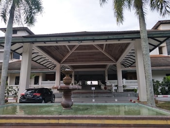 the orient star resort lumut