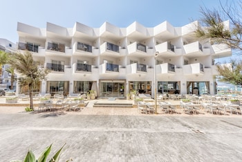 thb gran bahia hotel and apartments