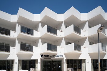 thb gran bahia hotel and apartments
