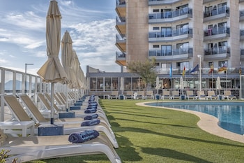 thb gran bahia hotel and apartments