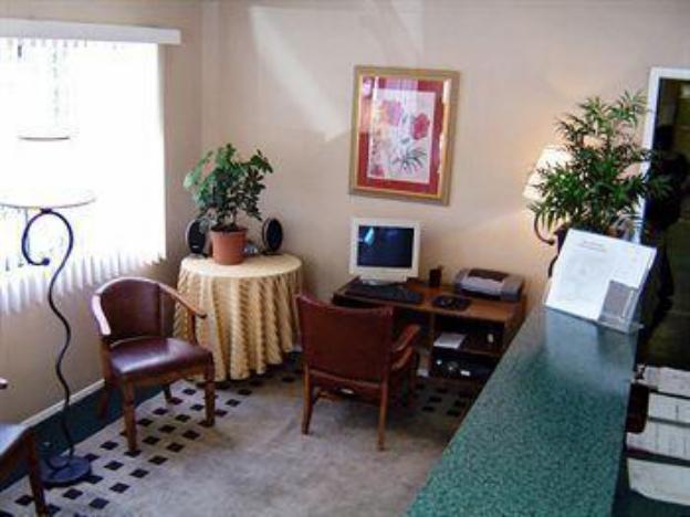 eden roc inn and suites