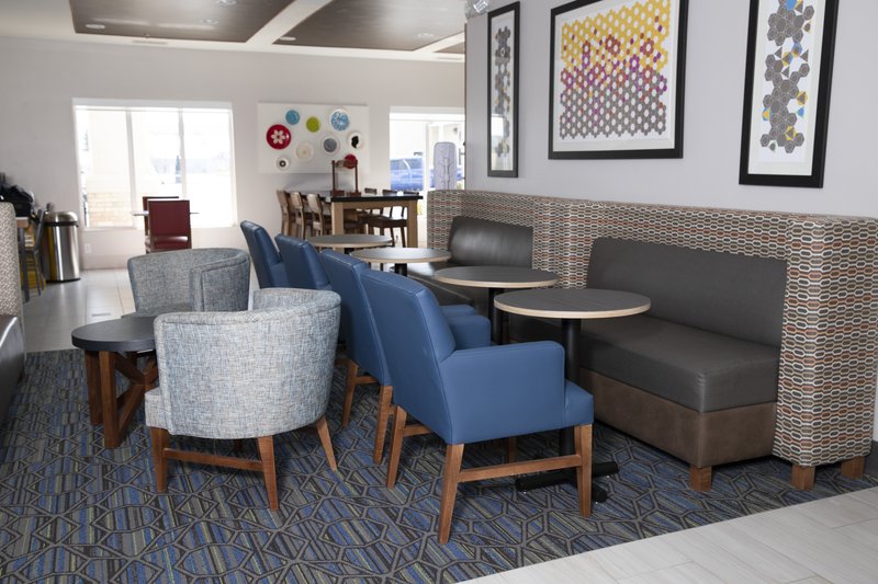 holiday inn express toledo west napoleon by ihg